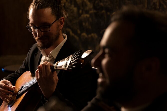 1-hour Intimate Fado Concert in a Typical Venue - Improvisation and the human side of the music