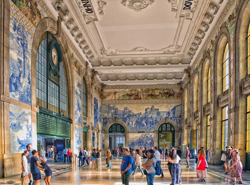 2 hours Porto Walking Tour- Private Service - Finishing beside the Douro in Ribeira