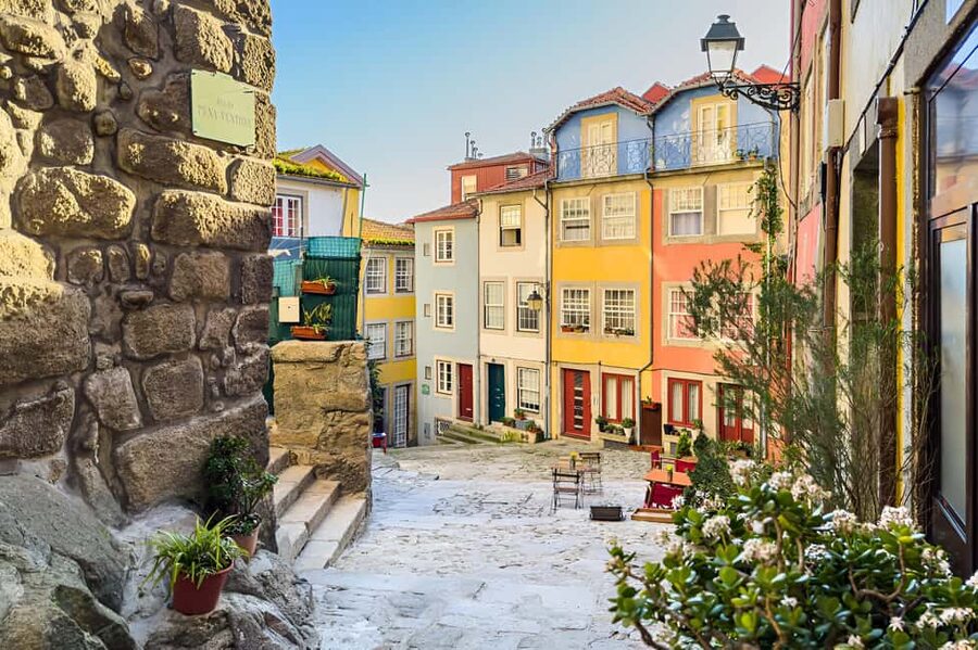 2 hours Porto Walking Tour- Private Service - What a private guide adds