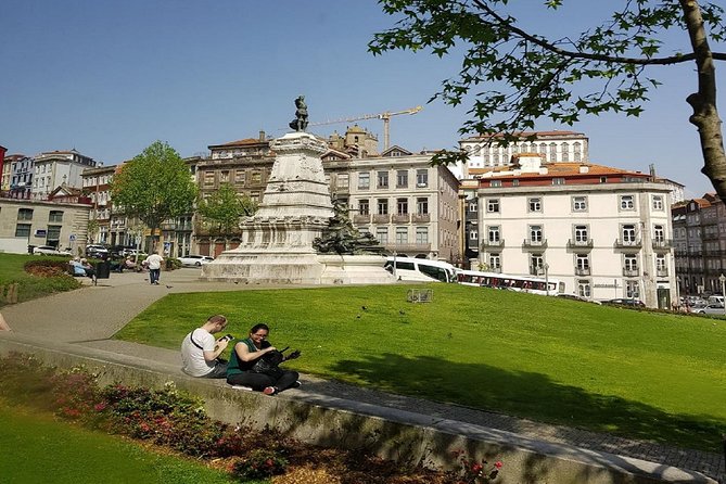 3-Hour Guided Walking Tour of Porto - Price, Group Size, and What You Receive