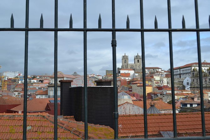 3-Hour Porto Jewish Heritage Walking Tour with Local Guide - São Bento da Vitória and the problem of erased memory