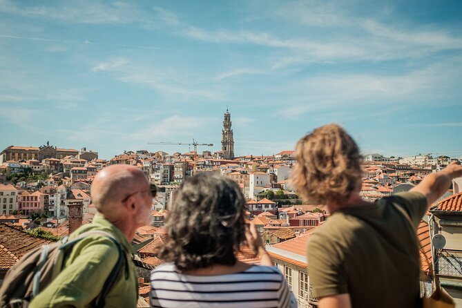3-hour private guided walking tour of the BEST of Porto - Rua das Flores, Porto’s old commercial spine