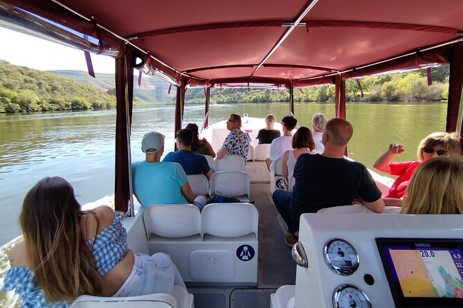 3-Hour Tour to Discover Pinhão - Moment of Discovery - The 50-Minute Douro River Cruise