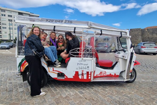 3 Hour Tuk tuk Tour in Porto - Downtown Porto: Batalha, Santa Catarina, and Bolhão
