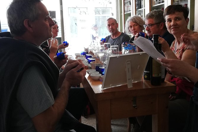 3 table wines & 5 Port wines + Tapas - Rua de Sant’Ana and the first local tastes