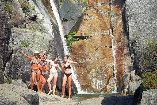 3 Wonderful Waterfalls in a Day - Pincães Waterfall Requires Patience on the Forest Trail