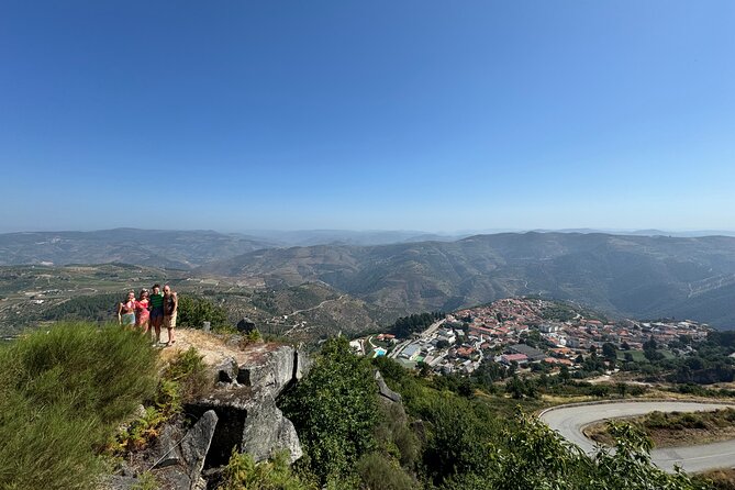 4x4 Adventure in Douro: Wine Tasting, Boat Trip and Lunch - A regional lunch at Quinta do Monte Travesso