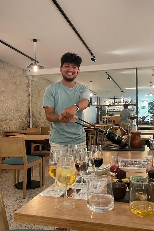 5 pairings ports wines with a Sommelier - Group size, language, and access