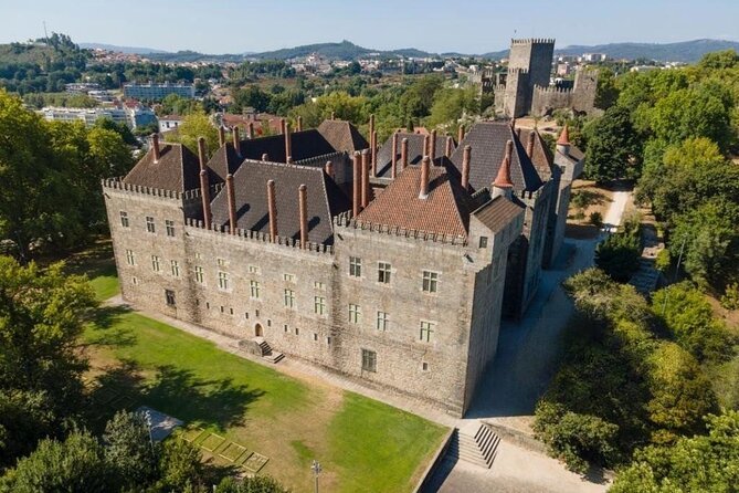 Authentic Braga & Guimarães: Small Historical Group Tour - Guimarães Castle and Portugal’s first chapter
