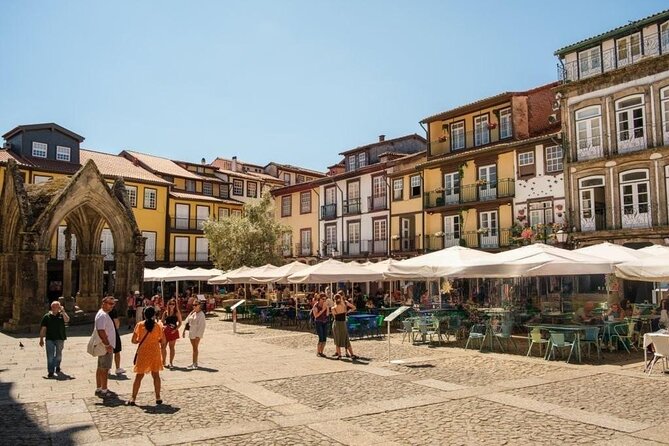 Authentic Braga & Guimarães: Small Historical Group Tour - Praça de São Tiago and Largo da Oliveira