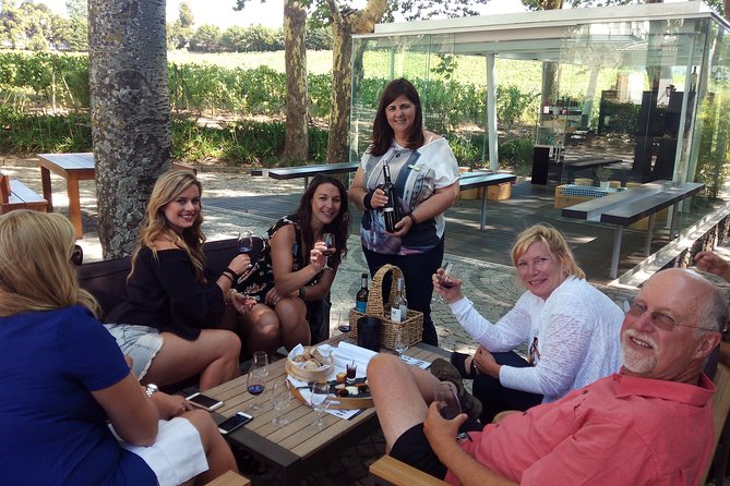 Authentic Douro Valley - small-Group Tour (Max 7) - Meeting the guide in Porto at 9:30 a.m.