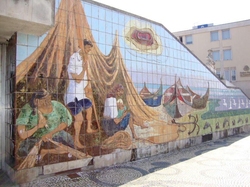 Aveiro: Boat Cruise and City Walking Tour with Sweet Tasting - Who should book this tour?