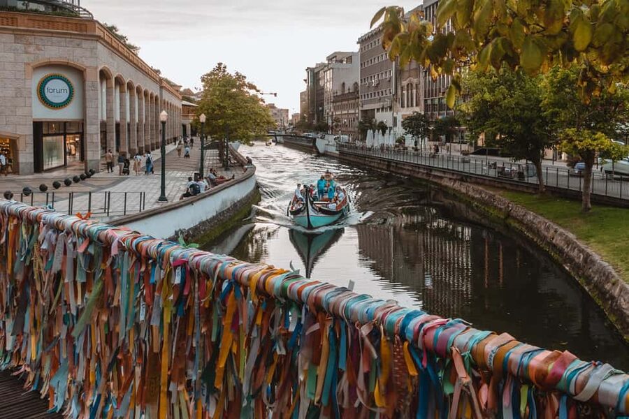 Aveiro: Flexible Walking Tour in Historic Center - Along the Côjo Canal to Fonte-Nova