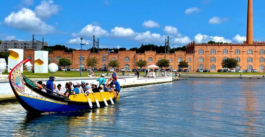 Aveiro no Coração - Passeio de barco típico em Aveiro - The 45-minute route through Aveiro’s five canals