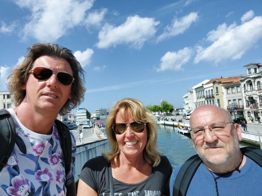 Aveiro: Stories, Canals, and Azulejos Guided Walking Tour - The Carmelite Convent Church and Its Baroque Interior