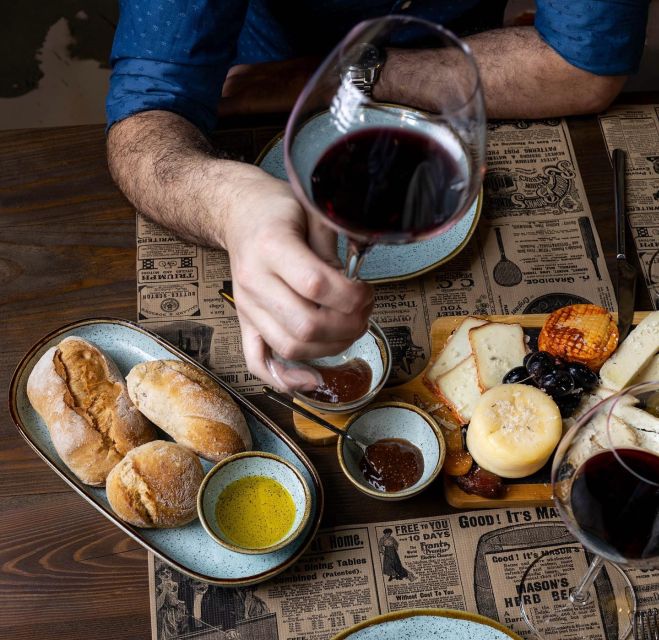 Aveiro: Wine tasting & pairing - What the $40 price really covers