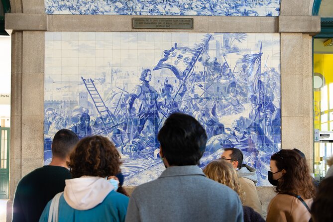 Best of Porto Walking Private Guided Tour - São Bento Station and the story told in tile