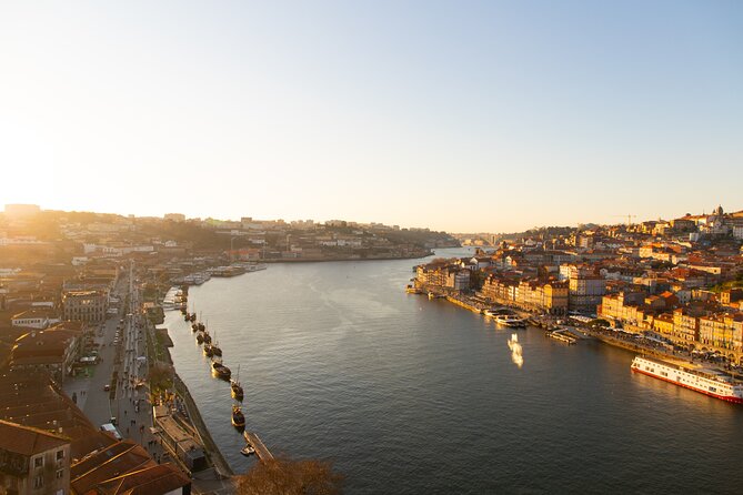 Best of Porto Walking Private Guided Tour - Two hours of Porto streets, stories, and city character