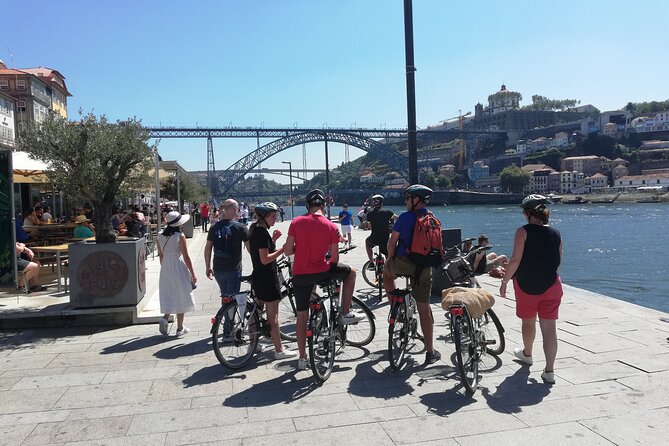 Bike or E-Bike Tour of Porto and Atlantic Coast - Why the small group matters