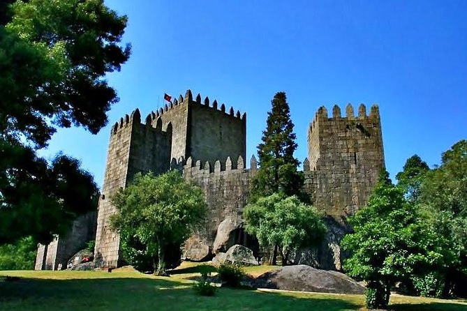 Braga and Guimaraes - All Inclusive from Porto - Guimarães: Medieval Streets and Ducal Power