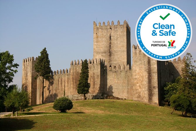 Braga and Guimarães Full Day Private Tour from Porto - The squares and churches of Guimarães