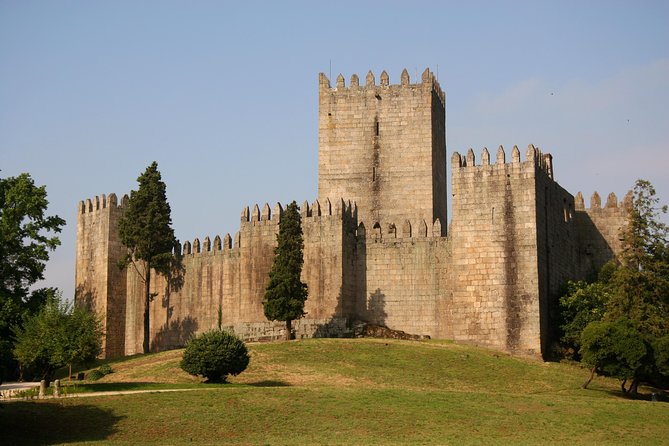 Braga and Guimarães Full Day Private Tour from Porto - What the $186.22 price really buys