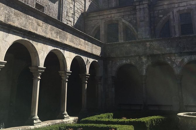 Braga and Guimarães Small Group Tour with Lunch From Porto - Small-group guiding and the people who shape the day