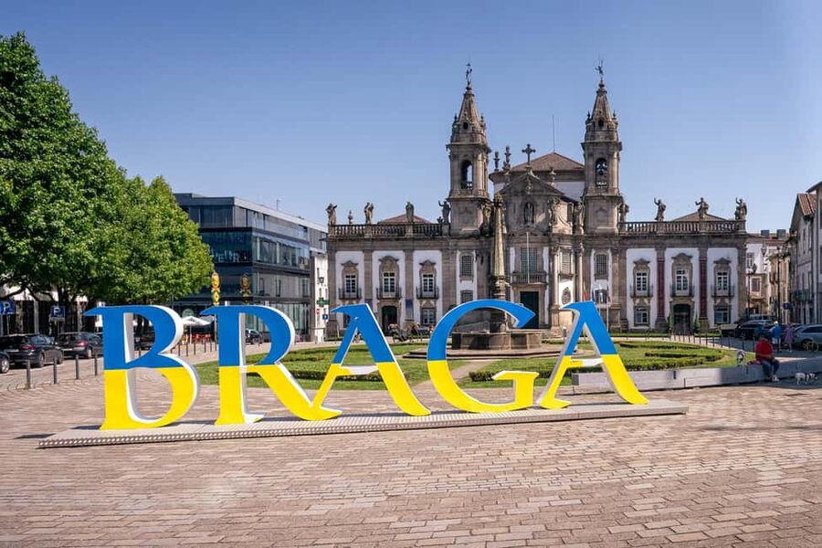 Braga: Flexible Walking Tour in Historic Center - Starting at Campo das Hortas and Porta Nova