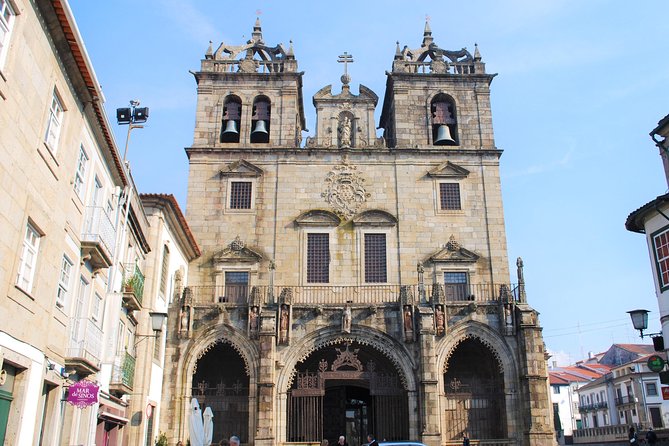 Braga & Guimarães Best-Of Private Tour – Customizable Experience - Lunch: choose carefully and tell your guide what you want