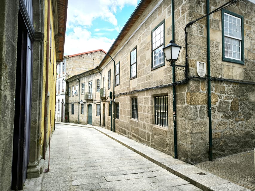 Braga & Guimarães Tour: Small Historical Group Tour - Timing, walking, and what the day feels like