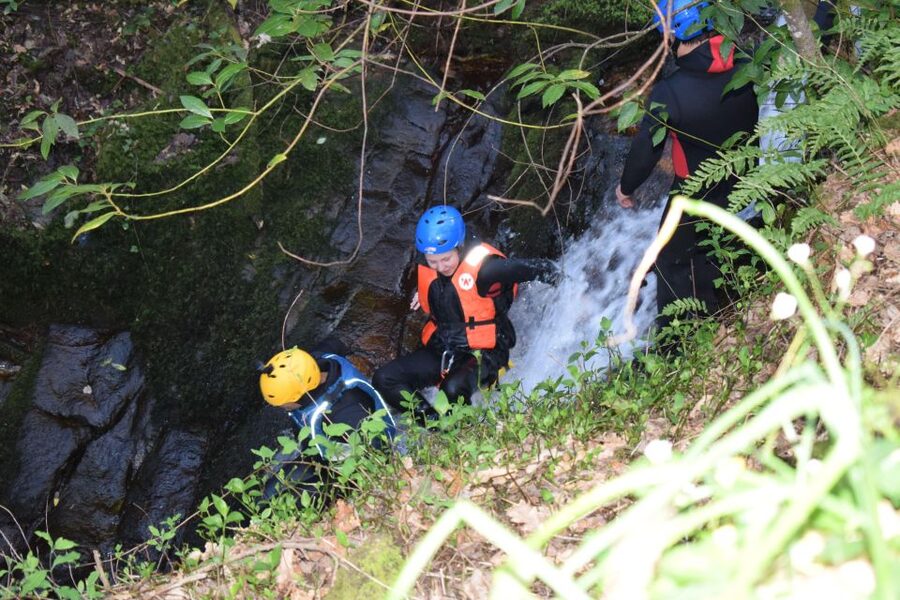 CANYONING DISCOVERY - What the canyoning route near Arouca feels like