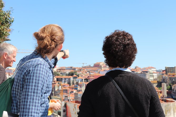 City tour through historic center of Porto with many insider tips 3 1/2 hrs. - Students, dictatorship, and Livraria Lello