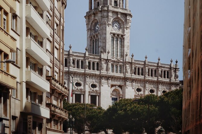 Cruise Shore Excursion - Private Tuk Tuk Tour to the Historic Center - Praça da Ribeira and Porto’s grand old buildings