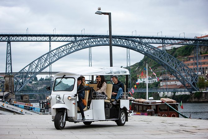 Discover Porto's Highlights on a 2-Hour Private Electric Tuk Tuk - Aliados Avenue and the city’s grand civic face