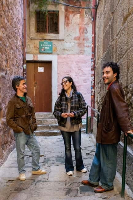 Discover Porto's Historical Roots Walking Tour - Walking conditions and who should join