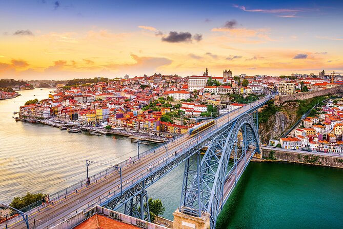 Discover the Charm of Porto with a Picturesque Private Journey - Two hours in Praça da Ribeira