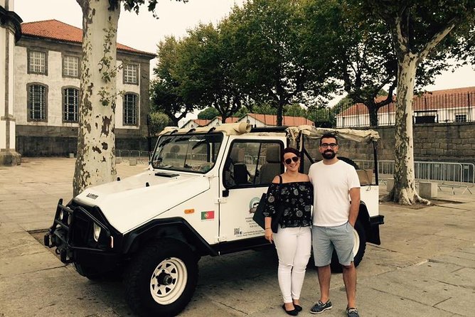 Discover the essence of the classic port UMM military jeep - Port wine at Miradouro Serra do Pilar