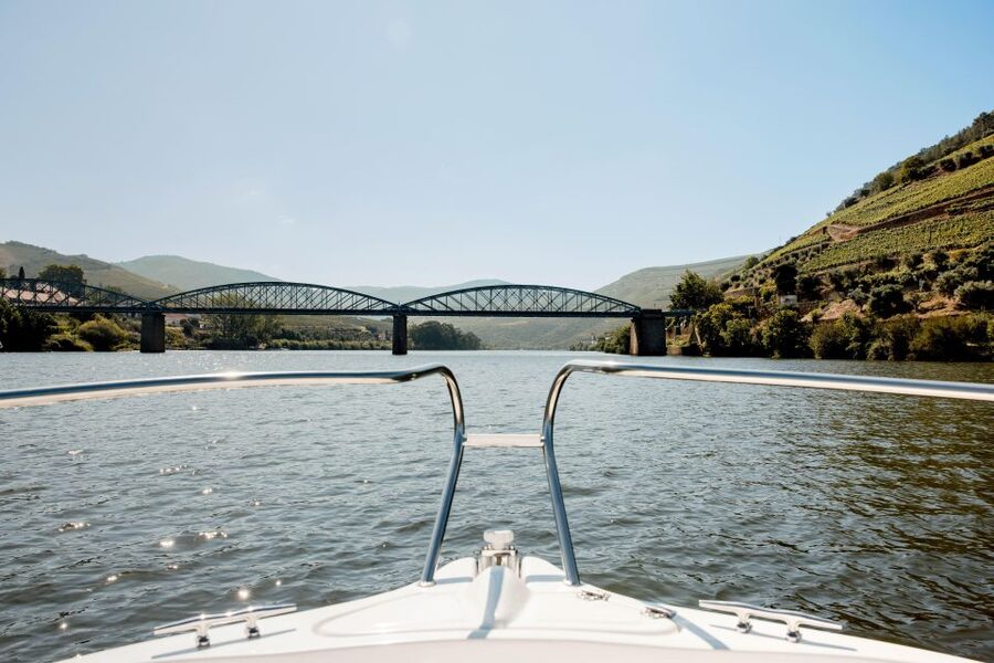 Douro Luxury - Private Cruise Premium Winery and Restaurant - Why the private format changes the day