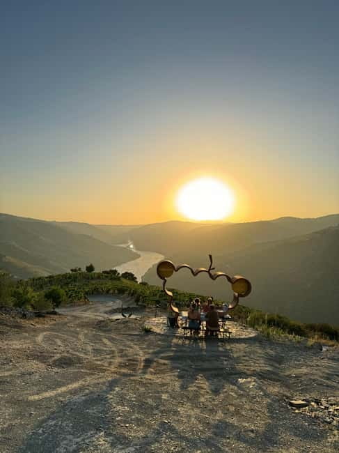 Douro offroad experience: visit to a winery and a picnic - Why this Douro tour feels different