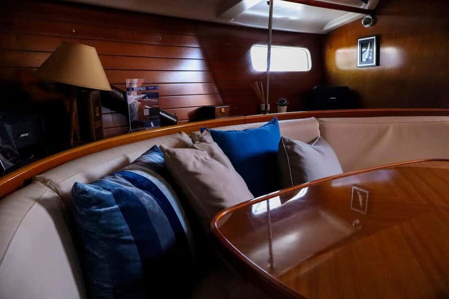 Douro river - Cruising Sail Boat - (2hours) - Porto Tonic, snacks, and the social side
