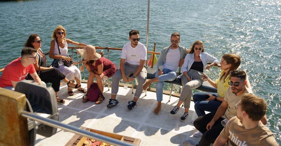 Douro River: Party Boat Tour - Key points to know before booking