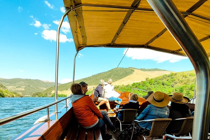 Douro | Roots & History - Tour with a local - The second tasting in Cumieira