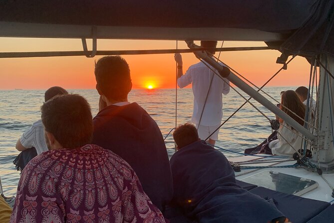 Douro Sunset Sailboat Experience in Porto - The guide makes the difference