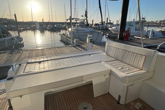 Douro Tour on a Private Yacht in Porto - Ribeira and Gaia from the Water