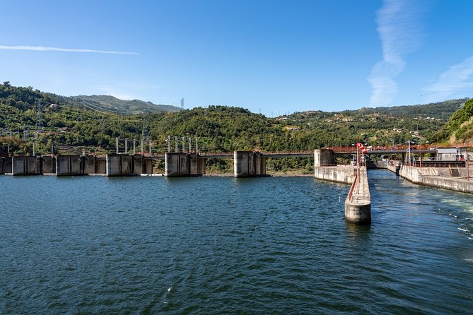 Douro Valley Cruise Porto to Pinhão: Breakfast, Lunch and Tasting - Key Points To Know Before You Go