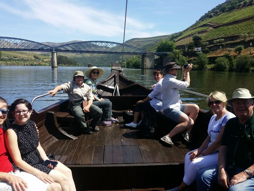 Douro Valley-Expert Guide-Boat-Lunch-Tastings PremiumService - The second winery follows wine from vine to bottle