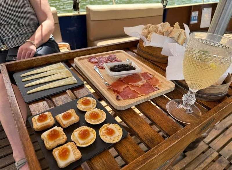 DOURO VALLEY: Premium Wine Tour, Winery Lunch & Private Boat - Why this Douro day works so well