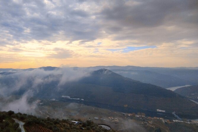 Douro Valley private tour full day - Pinhão station and its 24 tile panels