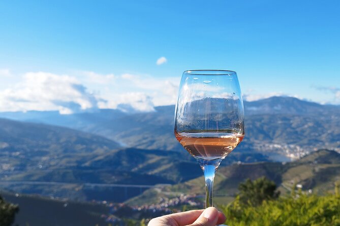Douro Valley private tour full day - Casal de Loivos viewpoint