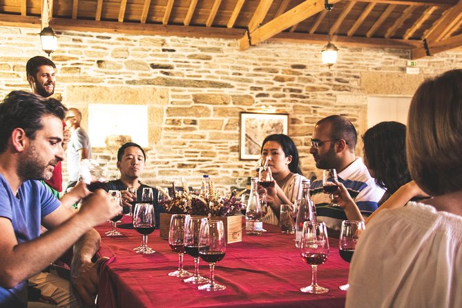 Douro Valley: private tour with lunch and wine estate all inclusive - A rabelo boat from Cais do Pinhão